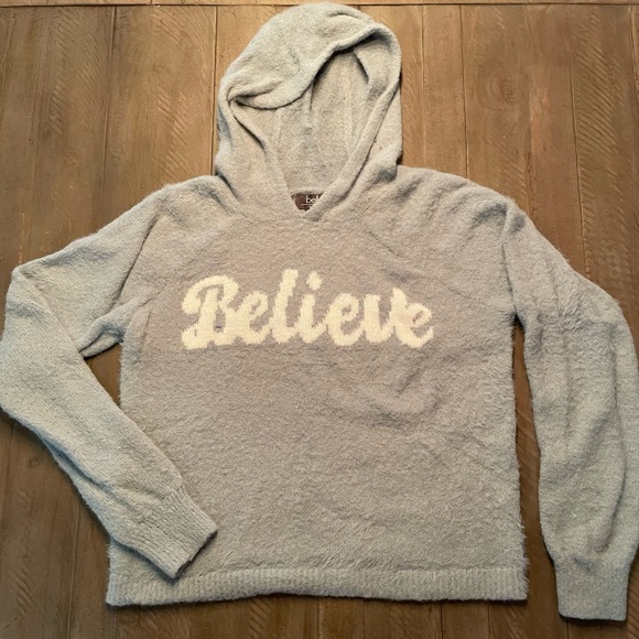 Cropped Ligth Blue Sweater, size Large - Picture 1 of 4